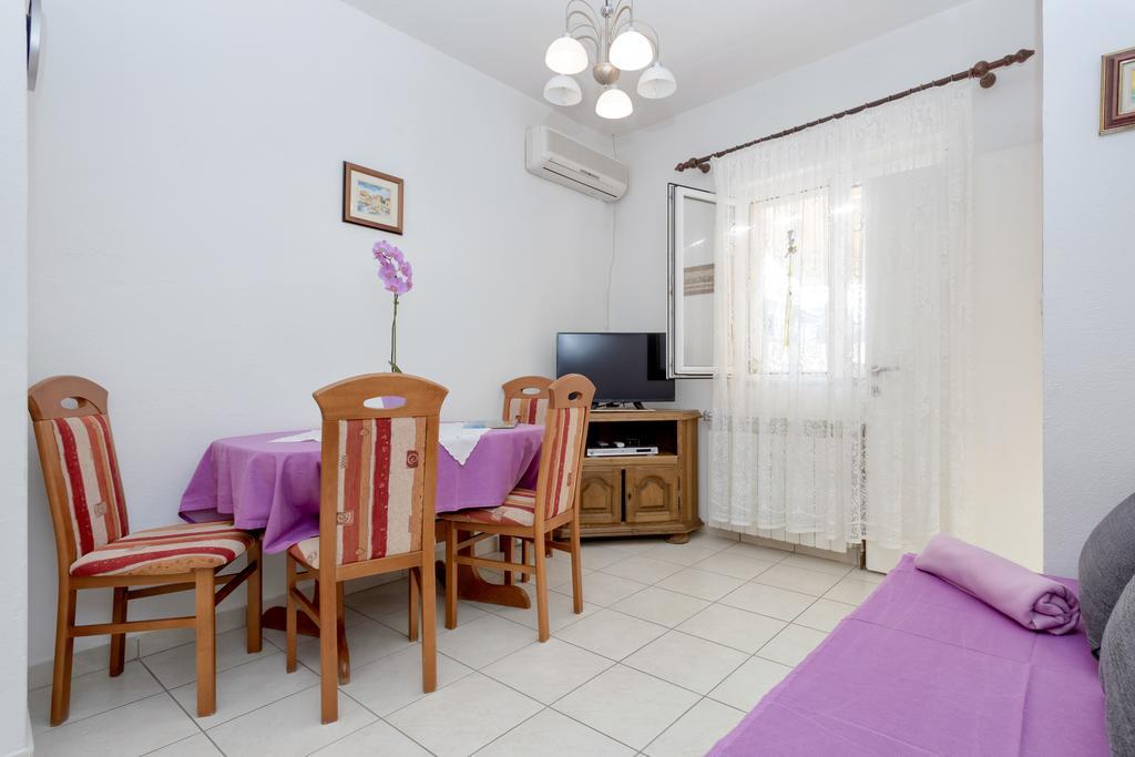Apartment Oaza Vrboska Exterior foto